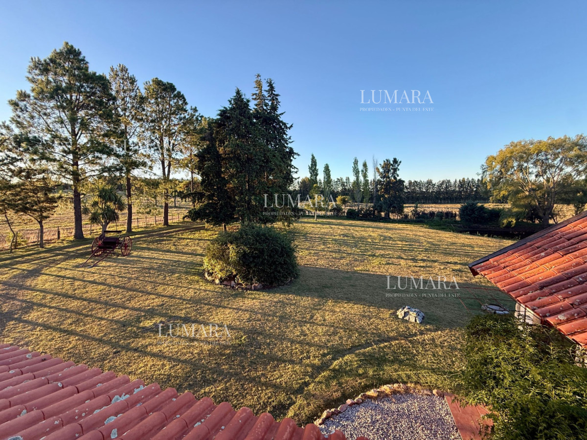Chacra ID.376 - Chacra a la Venta en  Uruguay  a 27 km de  Punta del Este, vivienda con piscina climatizada, huerta, frutales