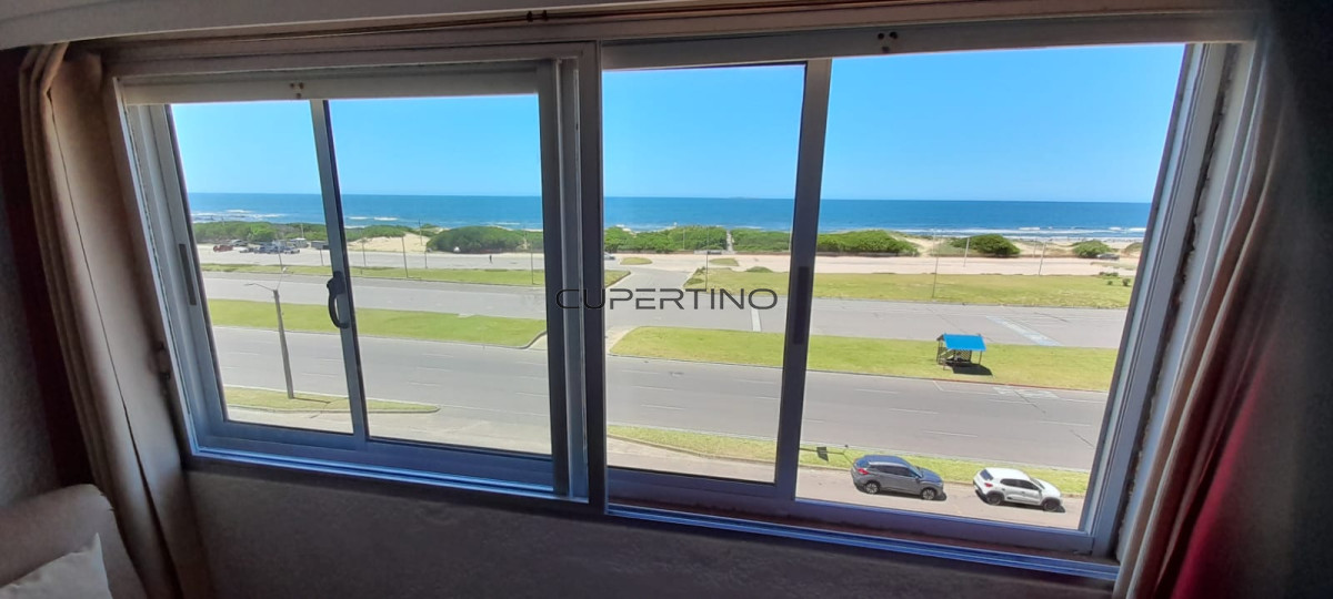 Apartamento ID.233 - Venta  y Alquiler de temporada de Apartamento en 1era línea Brava, 1 dormitorio y medio