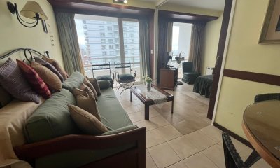 Venta de Apartamento en Punta del Este, península, muy soleado!