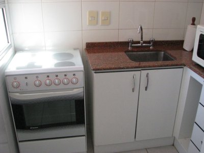 Apartamento en Alquiler temporal a metros de la playa!!!, con servicios - GOR858A