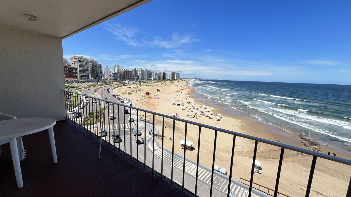 Espectacular vista al mar!!!! Alquiler en VERANO de Apto frente a la playa en la penìnsula de Punta del Este  1 dorm - GOR28541A