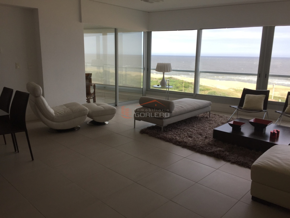 APARTAMENTO en PUNTA DEL ESTE, zona BRAVA