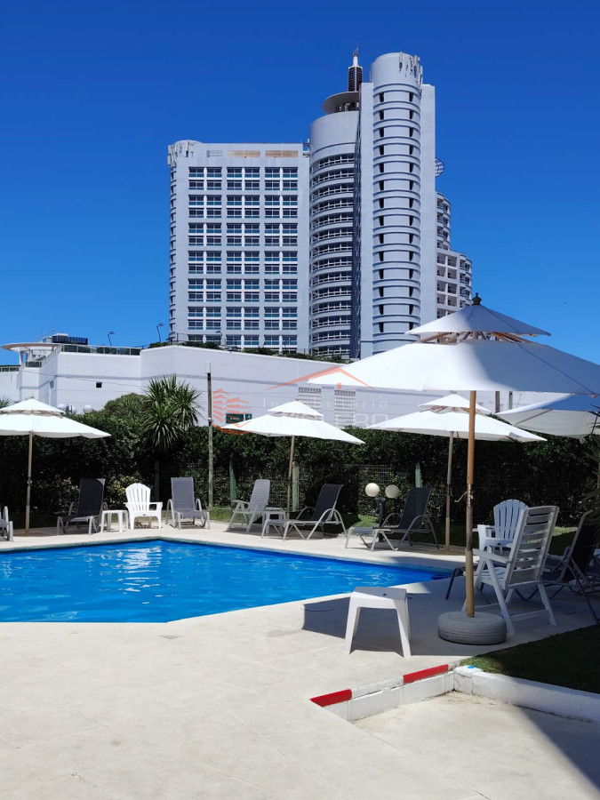 Apartamento en alquiler de VERANO en Playa Mansa, Punta del Este - GOR1093A