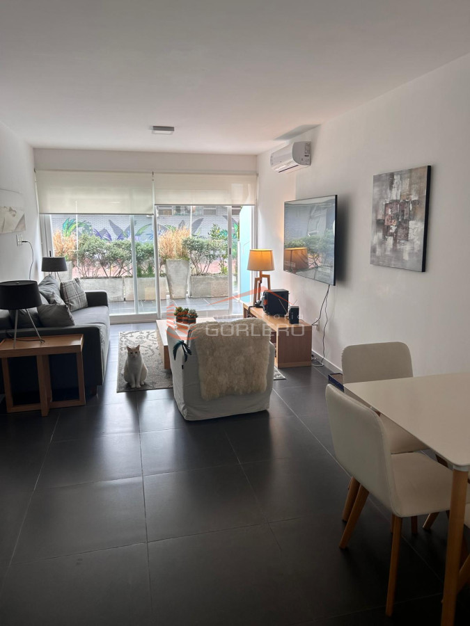 Venta y Alquiler de Apartamento en Punta del Este 1 dormitorio y medio - GOR29276A