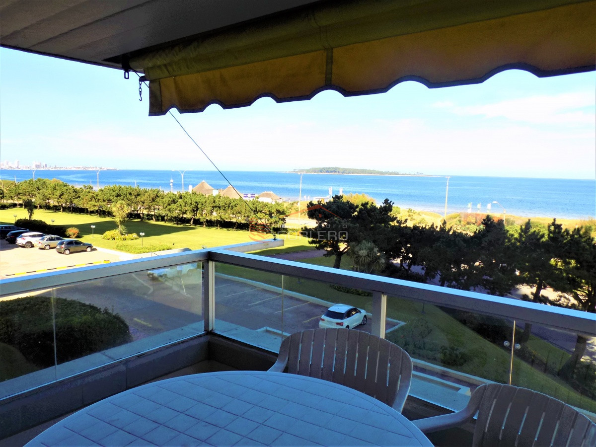 Venta y alquiler INVERNAL Apartamento en zona de playa Mansa - Punta del Este - GOR26144A