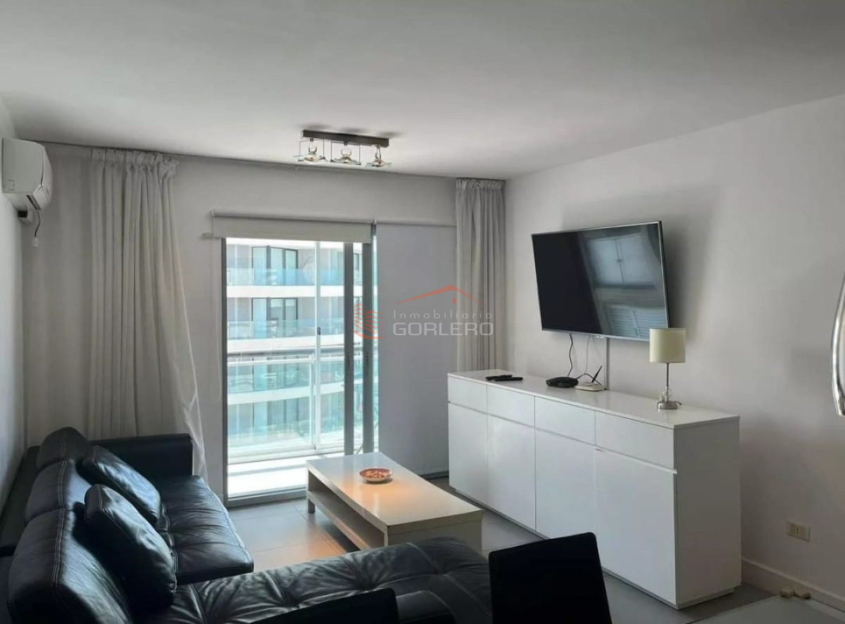 Venta y Alquiler en Punta del Este, cerca de playa brava y mansa - GOR28104A