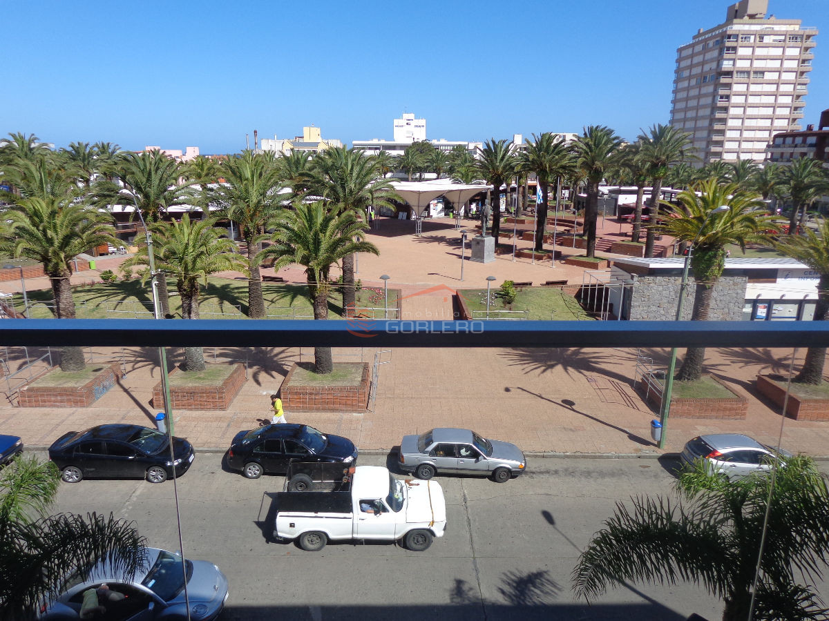 Apartamento en Venta en Punta del Este, muy céntrico! - GOR14193A