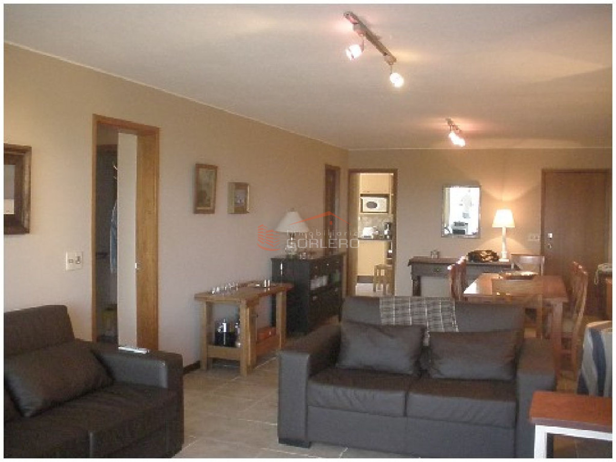 Apartamento de 3 dormitorios en venta en Punta del Este, zona Roosevelt - GOR14716A