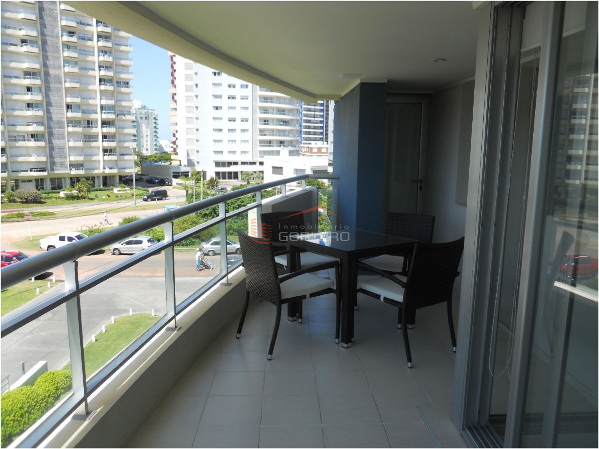 Apartamento en Punta Del Este, Zona Brava