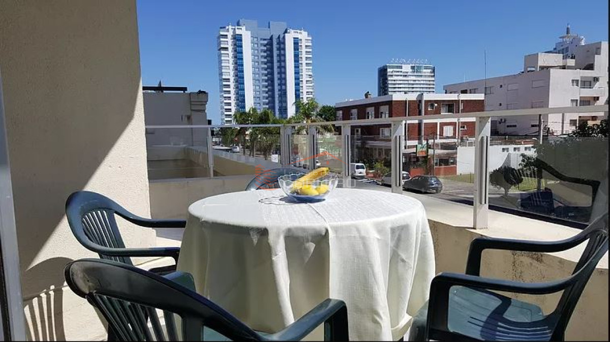 Apartamento en Alquiler temporal a metros de la playa!!!, con servicios - GOR858A