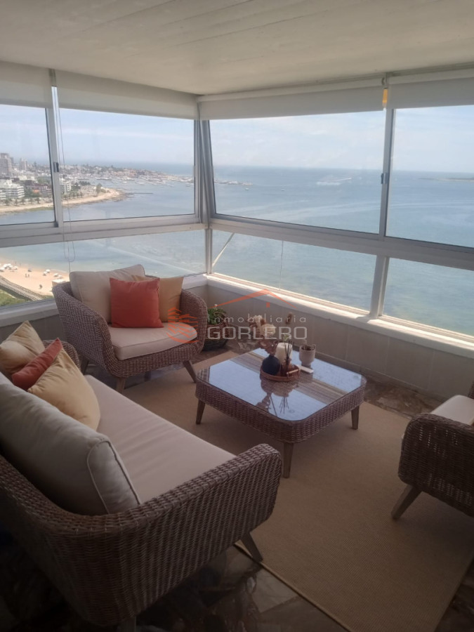 Excelente Departamento Esquinero , Playa Mansa, inmejorables vistas  - GOR29992A