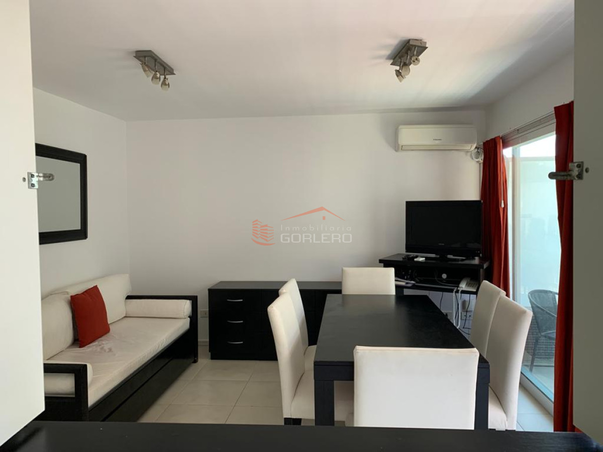 Apartamento en ALQUILER Peninsula - Punta del Este - Con PISCINA   - GOR27951A