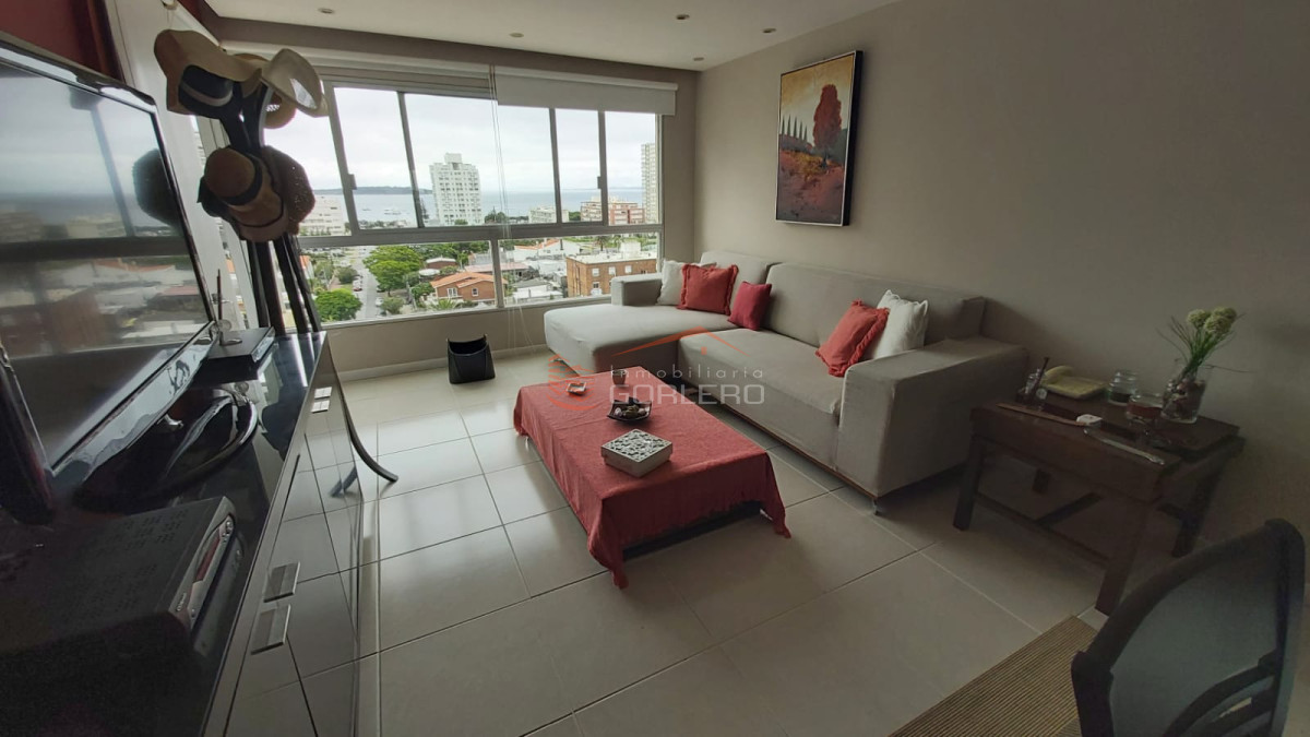 Apartamento en Brava - Punta del Este, Ubicado a 100 metros del Mar - GOR2719A