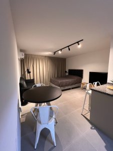 Apartamento en alquiler anual y de temporada - Punta del Este 