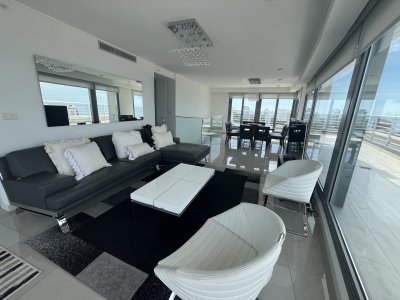 Venta de Espectacular Apartamento en Punta del Este con vista 360 