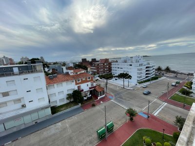 Apartamento en alquiler  Peninsula - Punta del Este a pasos de rambla - Mansa - Brava - Gorlero - 1 dormitorio y medio. (4 personas)