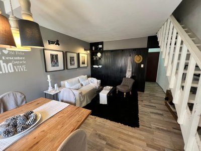 Apartamento en Alquiler en temporada, Céntrico con terraza y parrillero propio en plena península