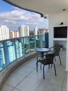 Apartamento en Playa Mansa, Punta del Este - Piso Alto - Todos los servicios