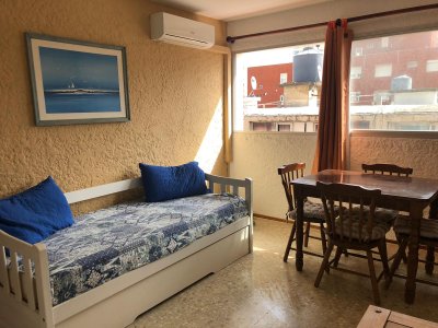 Apartamento en Peninsula - Punta del Este - ALQUILER ANUAL $ 29.000