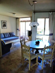 Apartamento en Alquiler con balcón en Punta del Este - Frente Mansa