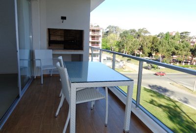 Venta de apartamento en Mansa, Punta del Este - 2 dormitorios - Terraza Parrillero