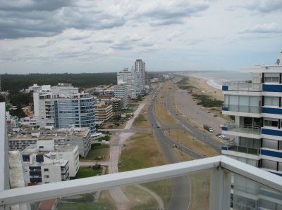 Apartamento en Venta y Alquiler temporal - Punta del Este, Brava 