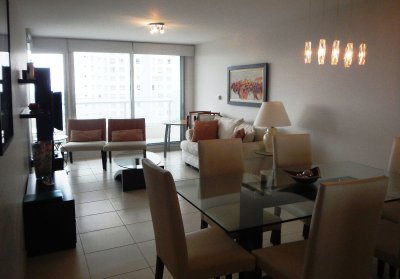 Apartamento en alquiler de temporario en Punta del Este, Mansa de 2 dormitorios