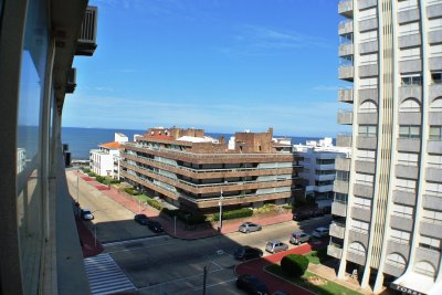 APARTAMENTO en PUNTA DEL ESTE, ZONA PENINSULA