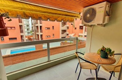 Apartamento en venta en Punta del Este, Península,1 dorm, terraza,  bajos gastos, reciclado, 