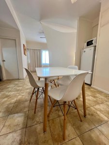 Apartamento en alquiler ANUAL U$S 600 mensuales con gastos comunes incluidos