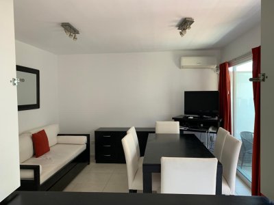 Apartamento en ALQUILER Peninsula - Punta del Este - Con PISCINA  