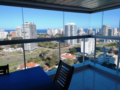 Apartamento en alquiler en Punta del Este, Mansa