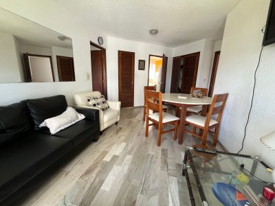 Apartamento en venta, en Primeras paradas mansa Punta del Este.