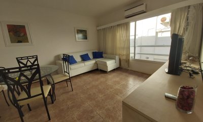 Apartamento en Península, Punta del Este, 2 dormitorios. próximo a la playa y centro