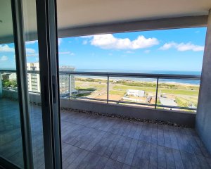 Venta de Apartamento en la Brava, a metros mar
