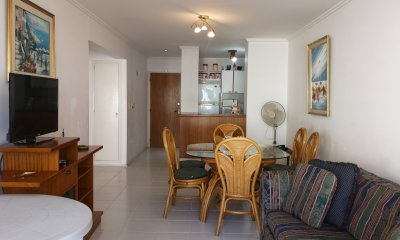 Apartamento en Punta del Este, próximo a playa Brava y Mansa, buenos servicios, próximo Enjoy, Conrad