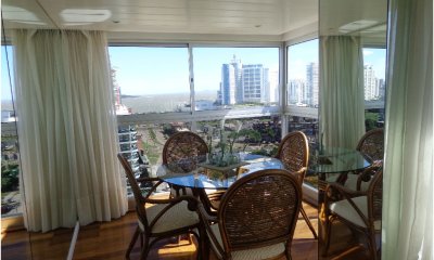 Excelente Opción!!! Venta de Apartamento en Punta del Este, con muy buena vista, muy soleado.