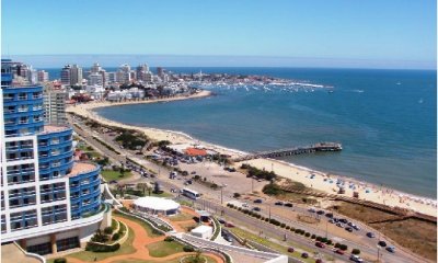 VENTA O ALQUILER  Apartamento en Punta del Este, Zona playa Mansa, al lado de Conrad  Enjoy