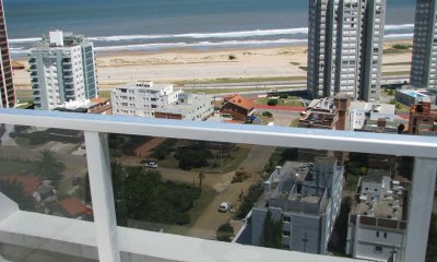 Venta de Espectacular apartamento en Punta del Este PH con vista, 4 dorm