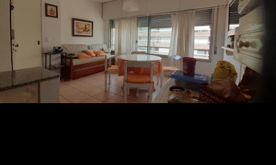 Venta de Apartamento en Punta del Este, Península, bajos gastos