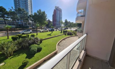 Apartamento en Venta en Punta del Este, de 2 dormitorios en Roosevelt