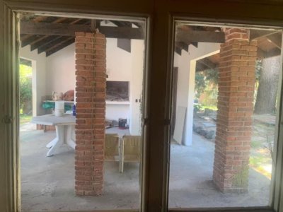 casa en alquiler de temporada en cantegril, punta del este - gor28488c