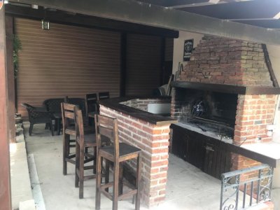 casa en alquiler de temporada  en punta del este, mansa a pocas cuadras del mar - gor26419c