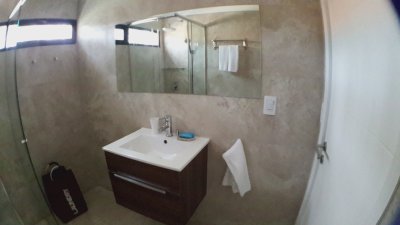 casa en venta en punta ballena, complejo solanas con todos los servicios! - gor27012c