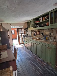 pinares, a metros del mar!!! 2000 m² terreno con piscina, y más de 300 edificados - gor28074c