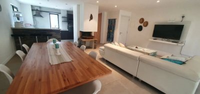 casa en venta en punta ballena, complejo solanas con todos los servicios! - gor27012c