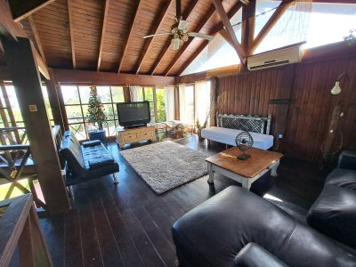 pinares, a metros del mar!!! 2000 m² terreno con piscina, y más de 300 edificados - gor28074c