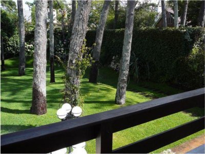 casa en venta y alquiler de temporada en punta del este, mansa, a poca distancia del mar - gor18207c