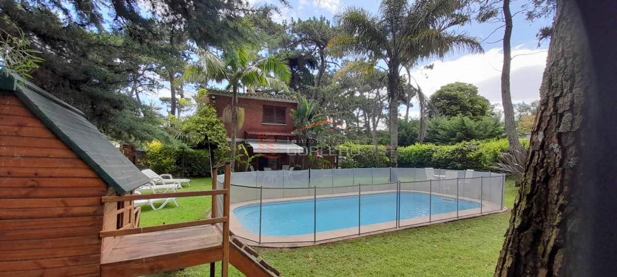 Casa en alquiler de verano en Punta del Este, Mansa