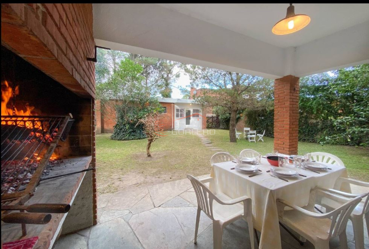 Casa en playa mansa en Punta del Este a 300 m del mar 2 dormitorios